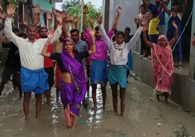 तेज बारिश से सिरपालपुर गांव में जलभराव, ग्रामीणों में आक्रोश