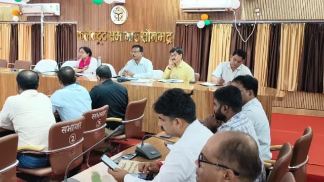 सीएम डैशबोर्ड पर विकास कार्यों की समीक्षा, धीमी परियोजनाओं में तेजी लाने के निर्देश