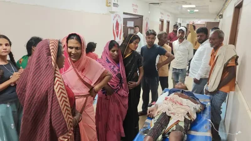 ट्रक ने टेंपो को मारी साइड, चार मजदूर घायल
