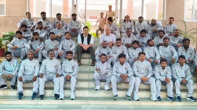 सफाई कर्मियों को मिला ‘दोस्त-मित्र’ का नाम, डीएम ने ट्रैकसूट व जूते देकर पहल का किया शुभारंभ