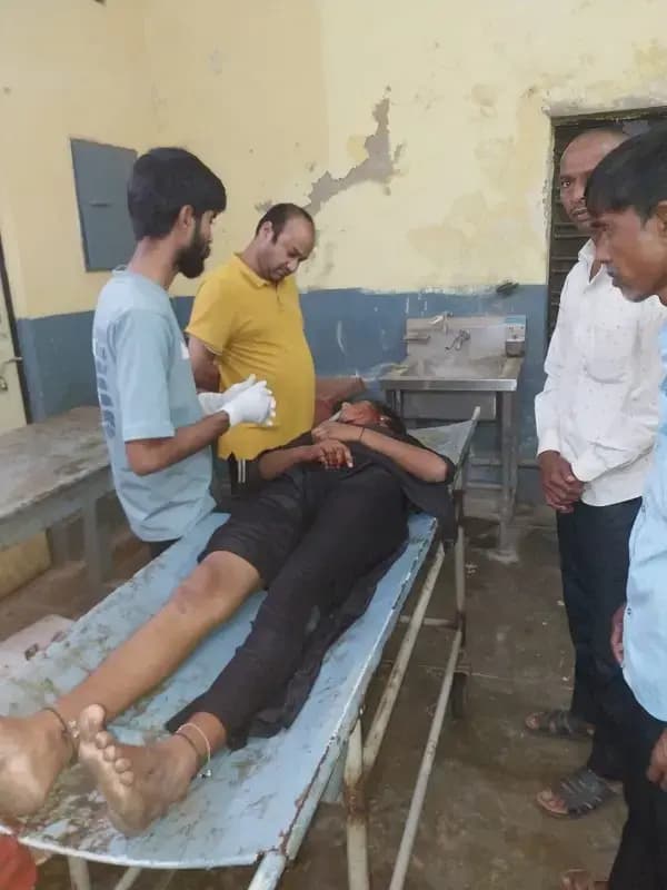 ट्रेन की चपेट में आने से 17 वर्षीय किशोरी की मौत, परिवार में मचा कोहराम