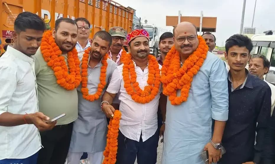 समर्थकों में उत्साह की लहर : photo - sonprabhat news