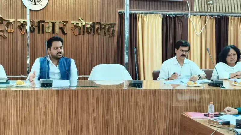 आरसेटी प्रशिक्षण कार्यक्रम का व्यापक प्रचार-प्रसार सुनिश्चित करें: जिलाधिकारी चर्चित गौड़