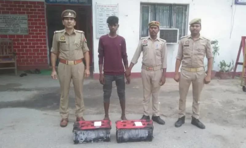 शक्तिनगर पुलिस ने चोरी की बैटरियों के साथ युवक को किया गिरफ्तार