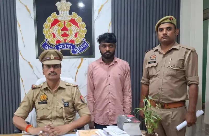 गैंगस्टर एक्ट के मुकदमे में दो माह से फरार गैंग लीडर गिरफ्तार