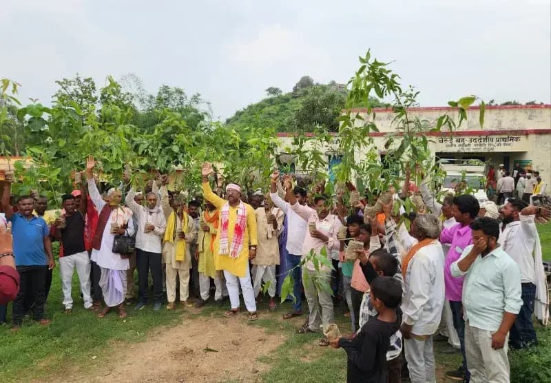 डीएपी-यूरिया की किल्लत पर किसानों का प्रदर्शन