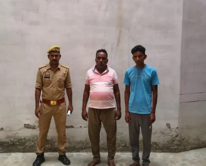 दुद्धी पुलिस की बड़ी कार्रवाई: मारपीट के मुकदमे में वांछित दो अभियुक्त गिरफ्तार, फावड़ा बरामद
