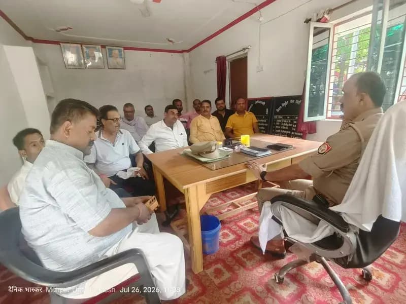 म्योरपुर में पत्रकारों से रूबरू हुए नवागत थानाध्यक्ष,नशे के कारोबारियों को दी सख्त चेतावनी