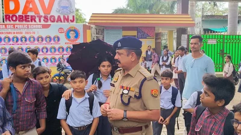 स्कूली बच्चों की सुरक्षा सर्वोपरि क्षमता से अधिक बच्चों को वाहन में बैठाने पर होगी सख्त कार्रवाई