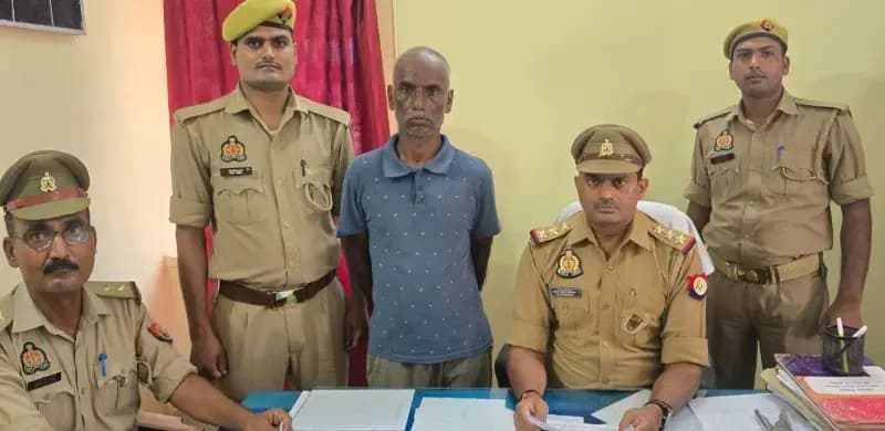 थाना रायपुर पुलिस की बड़ी कार्रवाई: ₹25 हजार का इनामी गौ-तस्कर गिरफ्तार
