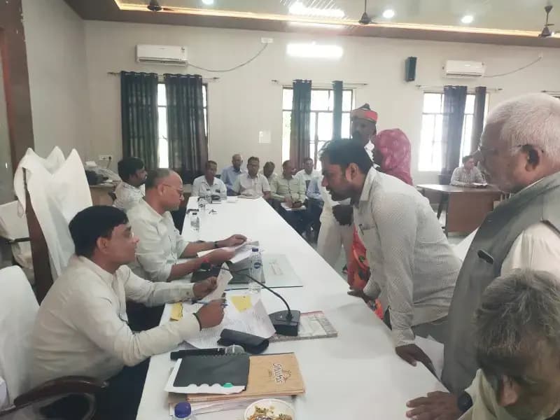 सम्पूर्ण समाधान दिवस में 65 मामले आए, दो का मौके पर निस्तारण