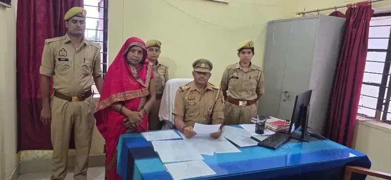 लुटेरी दुल्हन का मामला: ₹1.60 लाख वसूली के आरोप में महिला गिरफ्तार