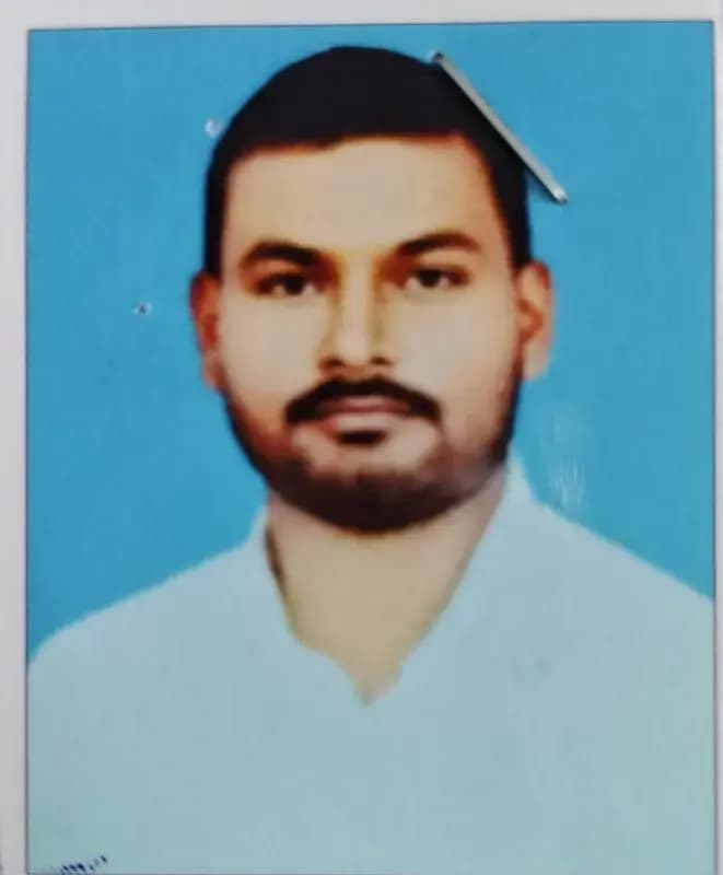 सोनभद्र पुलिस ने गिरफ्तारी के लिए तेज की कार्रवाई,वांछित अभियुक्त पर 25 हजार का इनाम