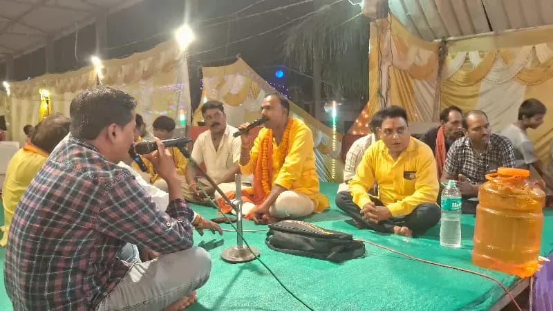 घोरावल में गूंजे गणपति के जयकारे, महालक्ष्मी-महासरस्वती की प्रतिमाओं की हुई प्राण प्रतिष्ठा
