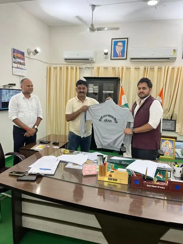 सफाई कर्मियों को मिली नई पहचान, अब कहलाएंगे “स्वच्छता मित्र/दोस्त"