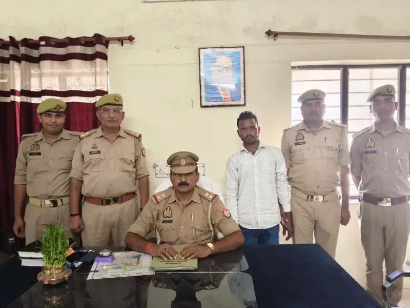 साऊडीह जंगल हत्याकांड का खुलासा: प्रेम प्रसंग में युवती की गला दबाकर हत्या, आरोपी गिरफ्तार