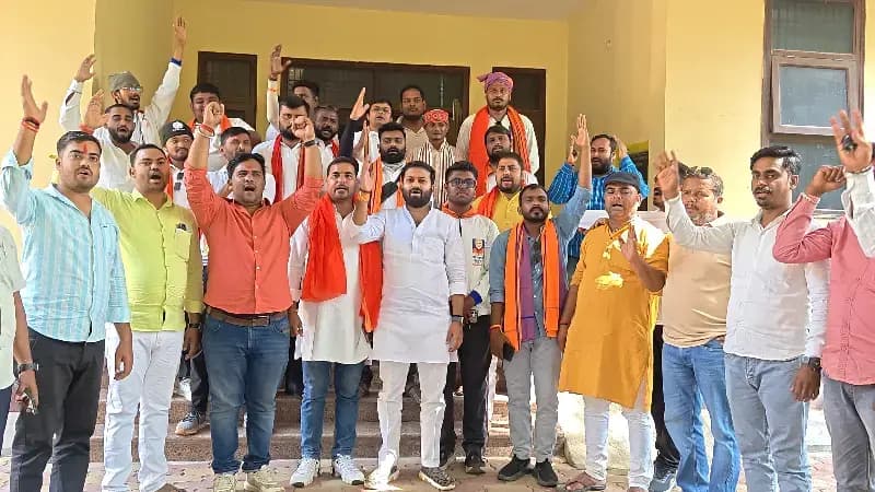 सेवा संकल्प यात्रा का दुद्धी में भव्य स्वागत, जीत सिंह खरवार ने किया अभिनंदन