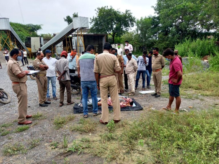 अपडेट-: बंद पड़ी पत्थर की खदान में शव मिलने से सनसनी।