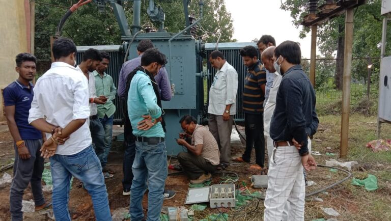 बभनी सबस्टेशन के जले उपकरण की मरम्मत, ट्रांसफार्मर बदलकर आपूर्ति सुननिश्चित करने की कवायद तेज।