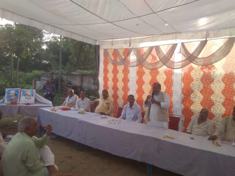 साहू समाज कल्याण समिति सोनभद्र ने महात्मा गांधी एवं स्वर्गीय लाल बहादुर शास्त्री की जयंती धूमधाम से मनाई।