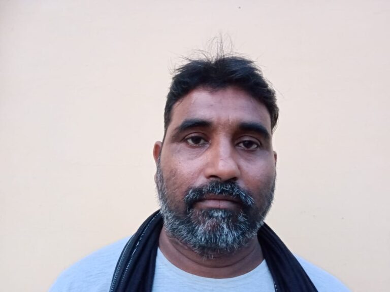 प्रधानमंत्री आवास का तीसरा किस्त जारी नहीं होने से लाभार्थी परेशान।