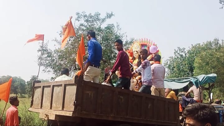 बभनी: धूमधाम से हुआ दुर्गा प्रतिमाओं का विसर्जन।