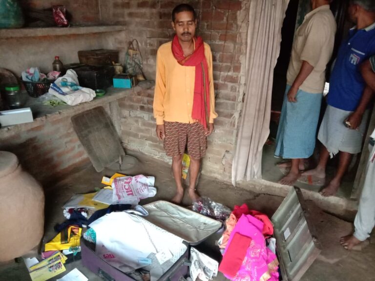 एक दुकान एवं एक घर में चोरी, हजारों का सामान गायब।