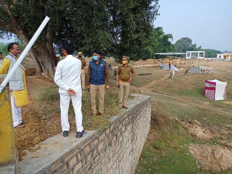 सीओ और एसओ ने किया फुलवार छठ घाट का स्थलीय निरीक्षण दिए हिदायत।