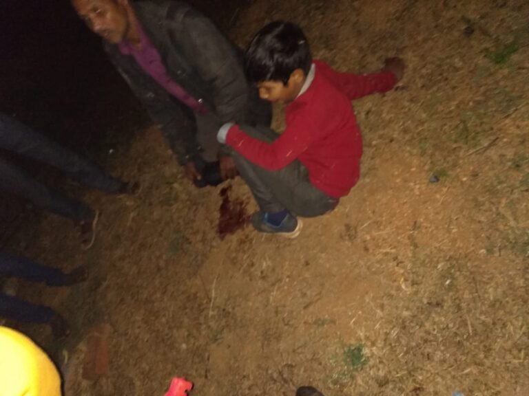 धनखोर में अज्ञात अनियंत्रित ट्रक ने मारी बाइक सवार को टक्कर, वृद्ध की मौत, नाबालिग का पैर टूटा।