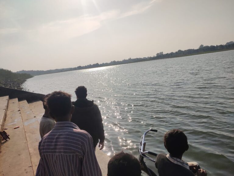 भोजपुरी फ़िल्म बुड़ुआ का आतंक का आज धनौरा गांव लकड़ा बांध पर होगी शूटिंग।