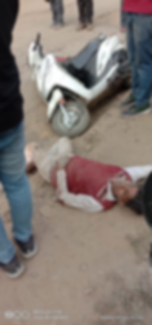 तेज रफ्तार बलकर ने स्कूटी सवार तीन को रौंदा, दो नाबालिगों की मौत।