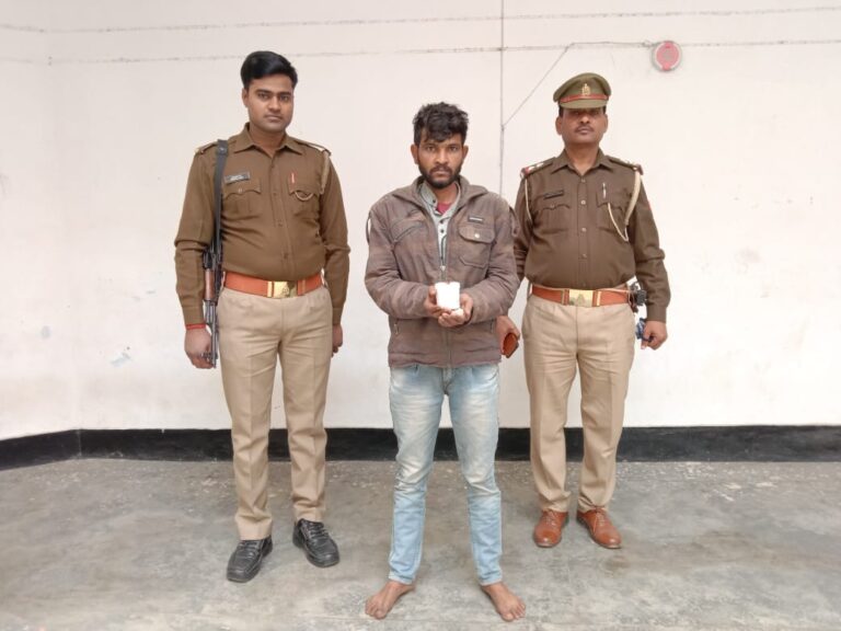 डाला-: 25 ग्राम हेरोइन(मादक पदार्थ) के साथ एक तस्कर गिरफ्तार