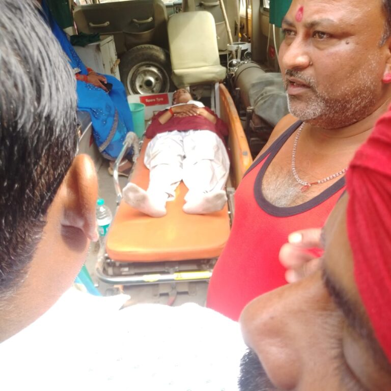 बाइक के धक्के से बालिका घायल, जिला अस्पताल के लिए रेफर।