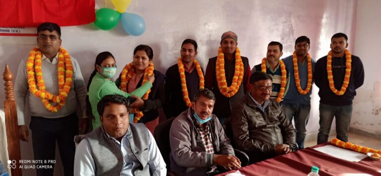 दुद्धी तहसील लेखपाल संघ के 7 पदों का निर्विरोध हुआ चयन, अरुणोदय पांडेय अध्यक्ष व अमित कुमार शुक्ला बने मंत्री।