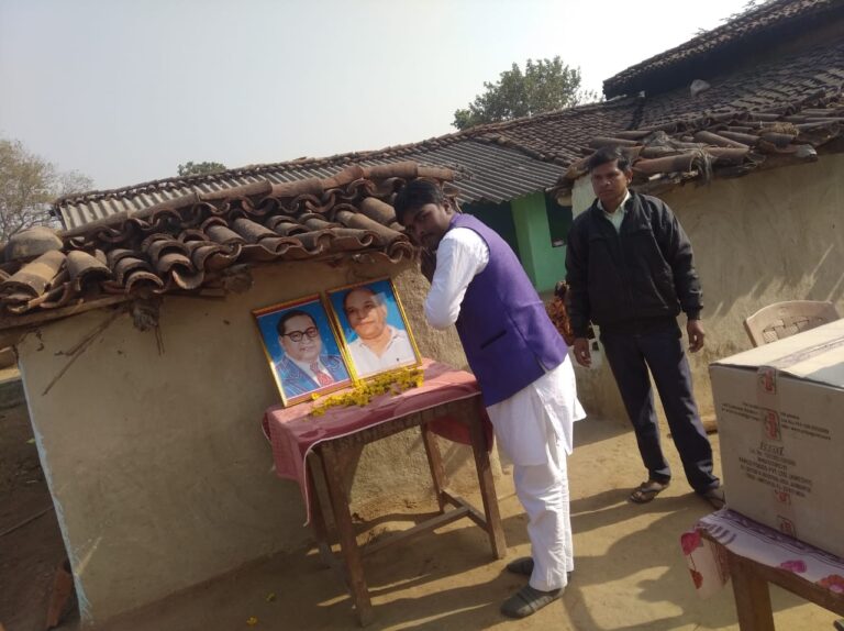 बहुजन समाज पार्टी कार्यकर्ताओं ने मनाया  पूर्व मुख्यमंत्री मायावती का जन्मदिन।