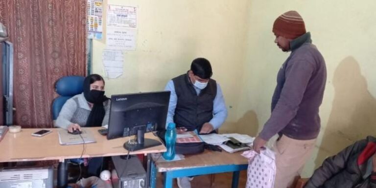 विद्युत कार्यालय पर लगा शिकायत निवारण कैम्प का आयोजन।