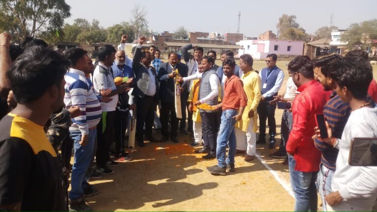 सन जुबली कास्को क्रिकेट टूर्नामेंट का शुभारंभ हुआ।