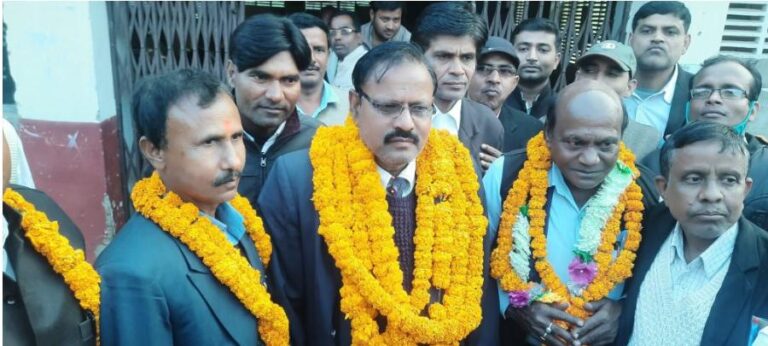 दुद्धी बार संघ के चुनाव में अध्यक्ष पद पर कैलाश कुमार सिंह ,सचिव पद पर प्रदीप कुमार और उपाध्यक्ष पद पर राजकुमार निर्वाचित।