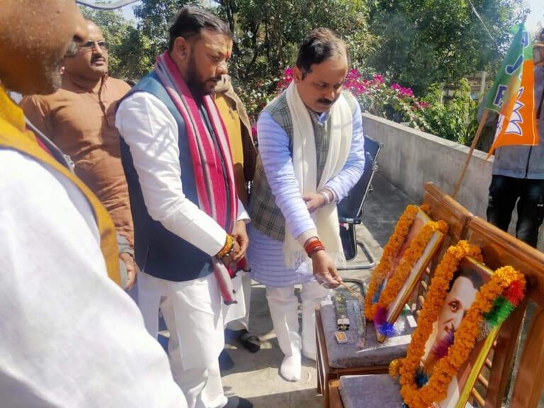 Sonbhadra पंचायत चुनाव को लेकर भाजपा कार्यकर्ताओं की बैठक बभनी में सम्पन्न।