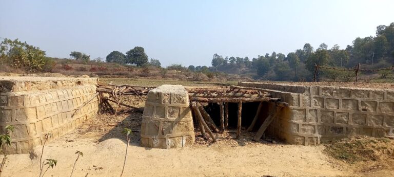 पुलिया का निर्माण कार्य पूरा न होने से ग्रामीणों की परेशानी बढ़ी, अब तक कोई सुनवाई नही।