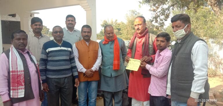 निधि समर्पण अभियान में मदद के लिए रामभक्तो ने लगाया कैम्प।