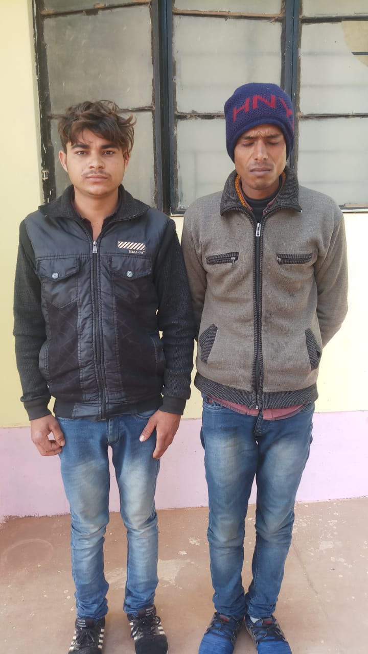 रायपुर पुलिस ने चोरी के सामानों के साथ दो शातिर चोरों को गिरफ्तार करने में कामयाबी हासिल की।