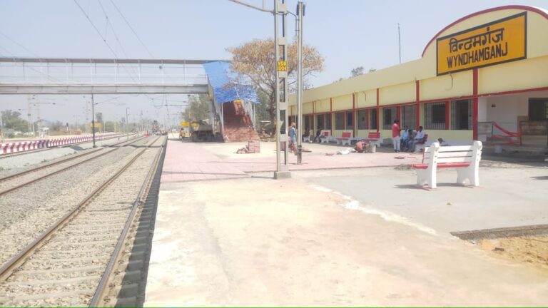 नागरिको से अपील :- 25 फरवरी को सिंगरौली से विंढमगंज, रमना रेलवे मार्ग के रेलवे ट्रैक की तरफ न जाये, होगा फास्ट ट्रैक का ट्रायल।