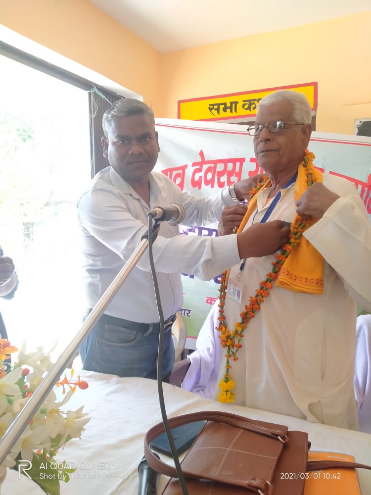 करो योग रहो निरोग-: राष्ट्रीय सेवा योजना विशेष शिविर में योग, प्राणायाम, वक्रासन, अनुलोम-विलोम सहित मिशन शक्ति पर सेल्फ डिफेंस का योग मुनि ने दिया प्रशिक्षण।