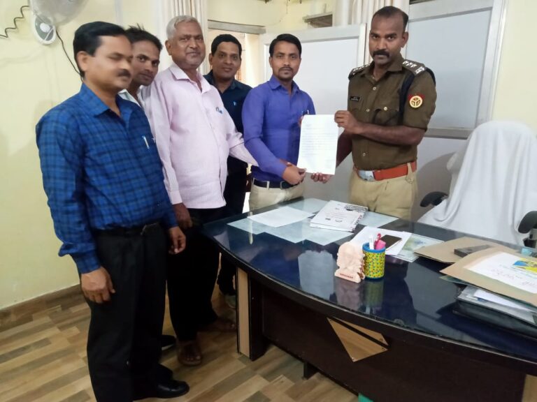 बहुजन सशक्तिकरण संघ के प्रदेश उपाध्यक्ष अजय कुमार डिम्पल ने सीओ ओबरा कार्यालय में विज्ञप्ति दी।