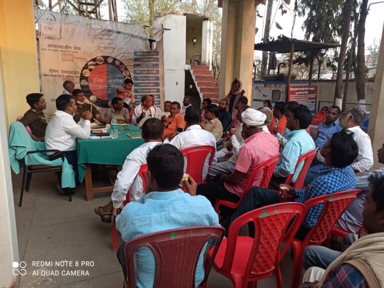 महाशिवरात्रि पर्व को लेकर विंढमगंज थाना परिसर शांति समिति की बैठक संपन्न।