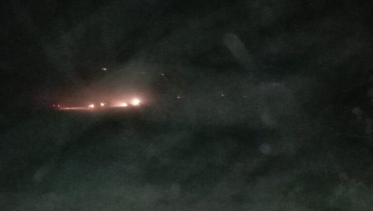 अमवार व कुदरी (विंढमगंज) -: अवैध उत्खनन में दर्जनों ट्रैक्टर ने नदियों का सीना चीर कर देर रात्रि में बालू निकाला।