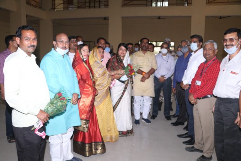 सामुदायिक भवन का हुआ लोकार्पण- जन सुविधाओ के लिये आवश्यक हैं सामुदायिक भवन- रीति पाठक ( सांसद सीधी सिंगरौली)