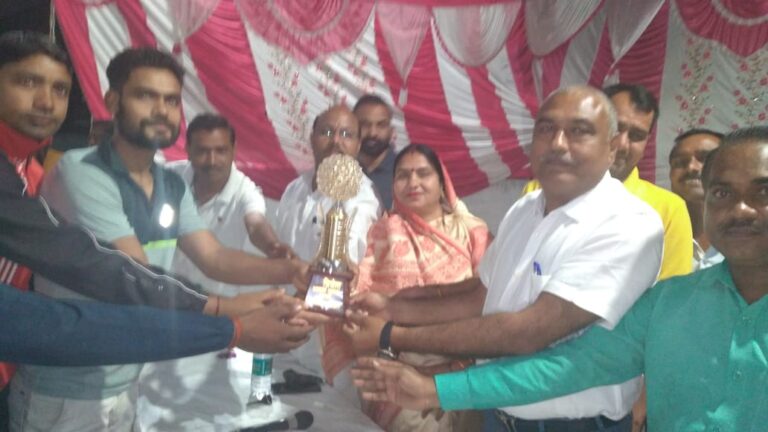 खेल हमारे लिये बहुत ही लाभदायक है, ये तन मन को तो स्वस्थ्य रखता है , यह हमें समय बद्धता, धैर्य, अनुशासन,समूह में कार्य करना और हमारा आत्म विश्वास को बढाता है- राघवेंद्र द्विवेदी