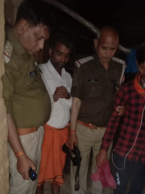 50 लीटर महुआ के शराब के साथ दो गिरफ्तार।